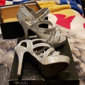 Worn only once for a wedding